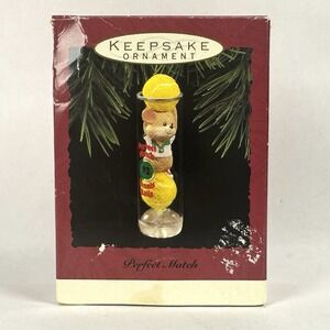 HALLMARK PERFECT MATCH 1993 CHRISTMAS KEEPSAKE ORNAMENTS TENNIS BALL MOUSE